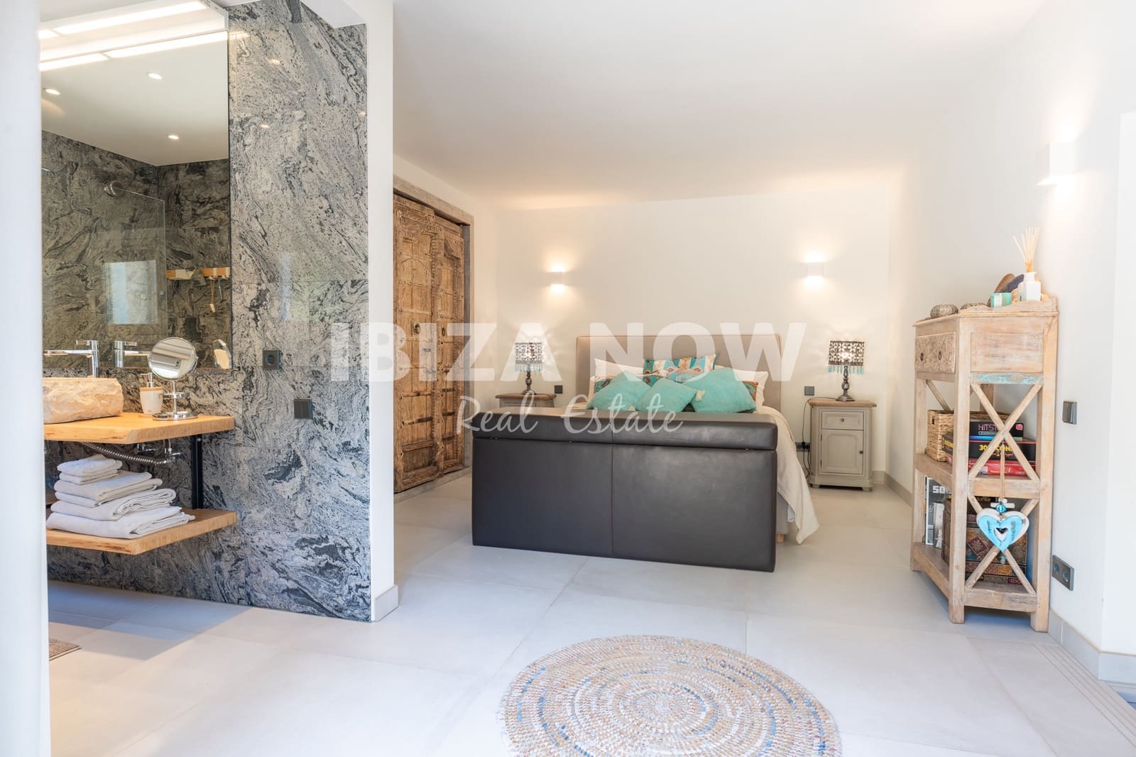 5 soverom Villa til salgs i Porroig med svømmebasseng garasje - € 3 500 000 (Ref: 9564023)