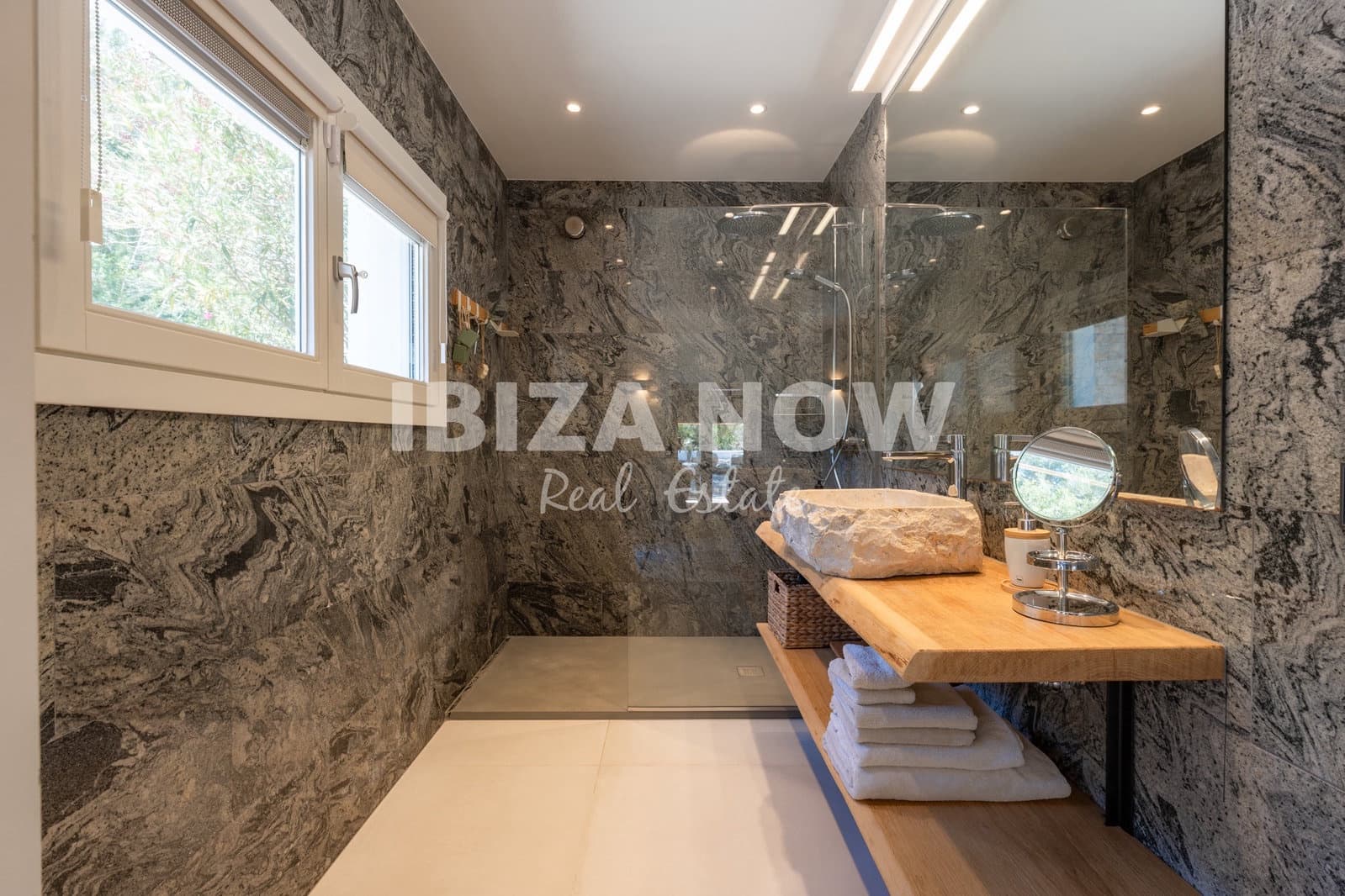 5 sovrum Villa till salu i Porroig med pool garage - 3 500 000 € (Ref: 9564023)