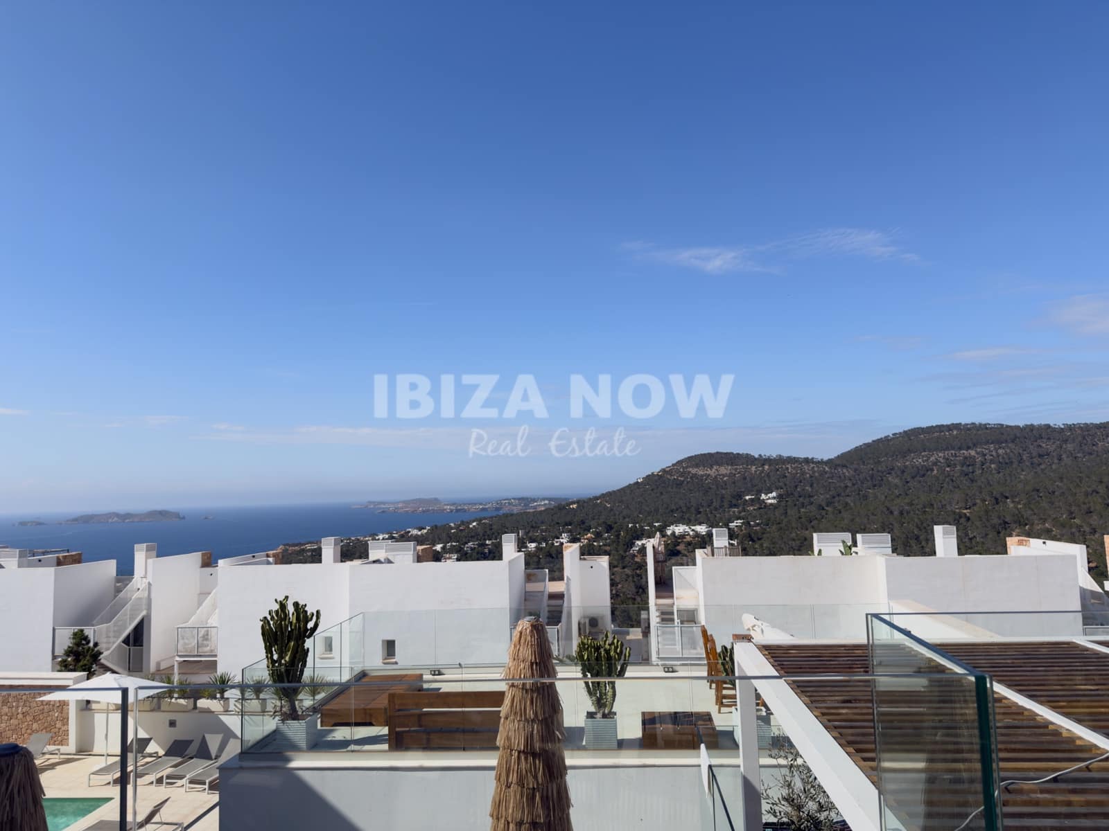 2 bedroom Apartment for sale in San Jose / Sant Josep de Sa Talaia with pool garage - € 695,000 (Ref: 9779175)