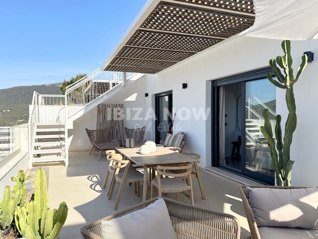 2 makuuhuone Huoneisto myytävänä paikassa San Jose / Sant Josep de Sa Talaia mukana uima-altaan 
autotalli - 695 000 € (Ref: 9779175)