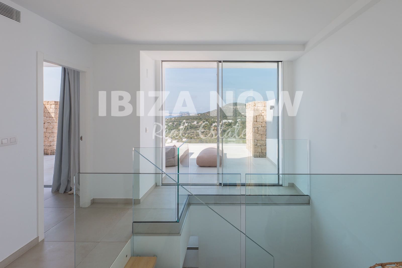 3 sypialnia Apartament na sprzedaż w San Jose / Sant Josep de Sa Talaia z basenem garażem - 1 395 000 € (Ref: 9829917)