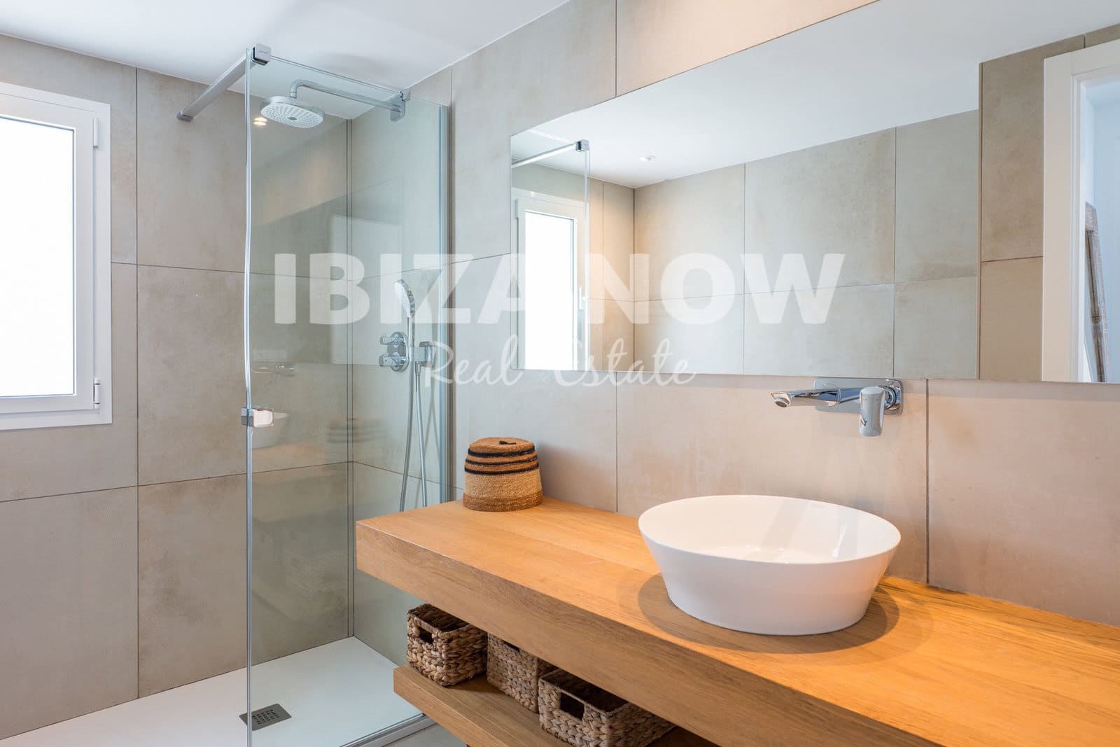3 bedroom Apartment for sale in San Jose / Sant Josep de Sa Talaia with pool garage - € 1,395,000 (Ref: 9829917)