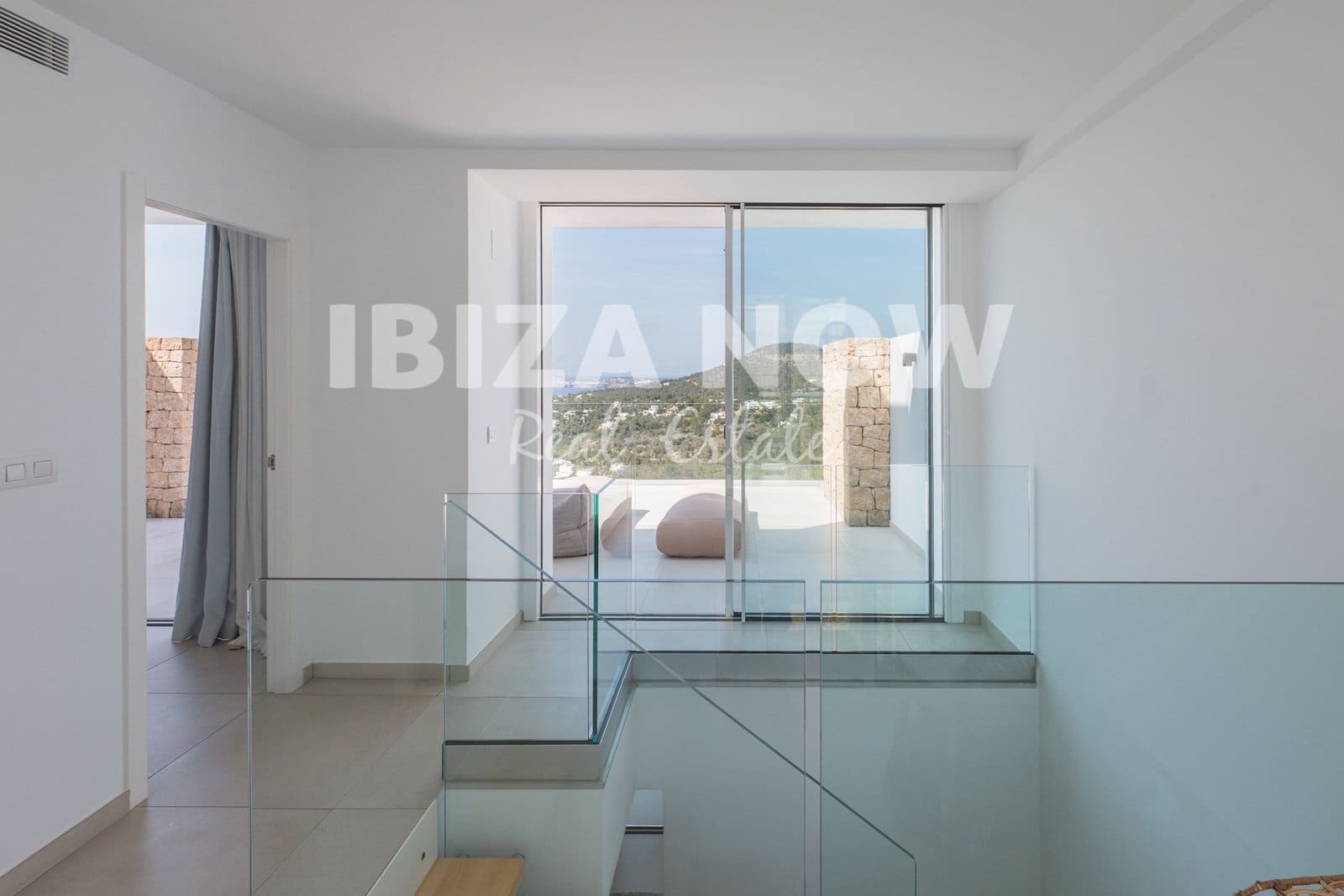 3 bedroom Apartment for sale in San Jose / Sant Josep de Sa Talaia with pool garage - € 1,395,000 (Ref: 9829917)