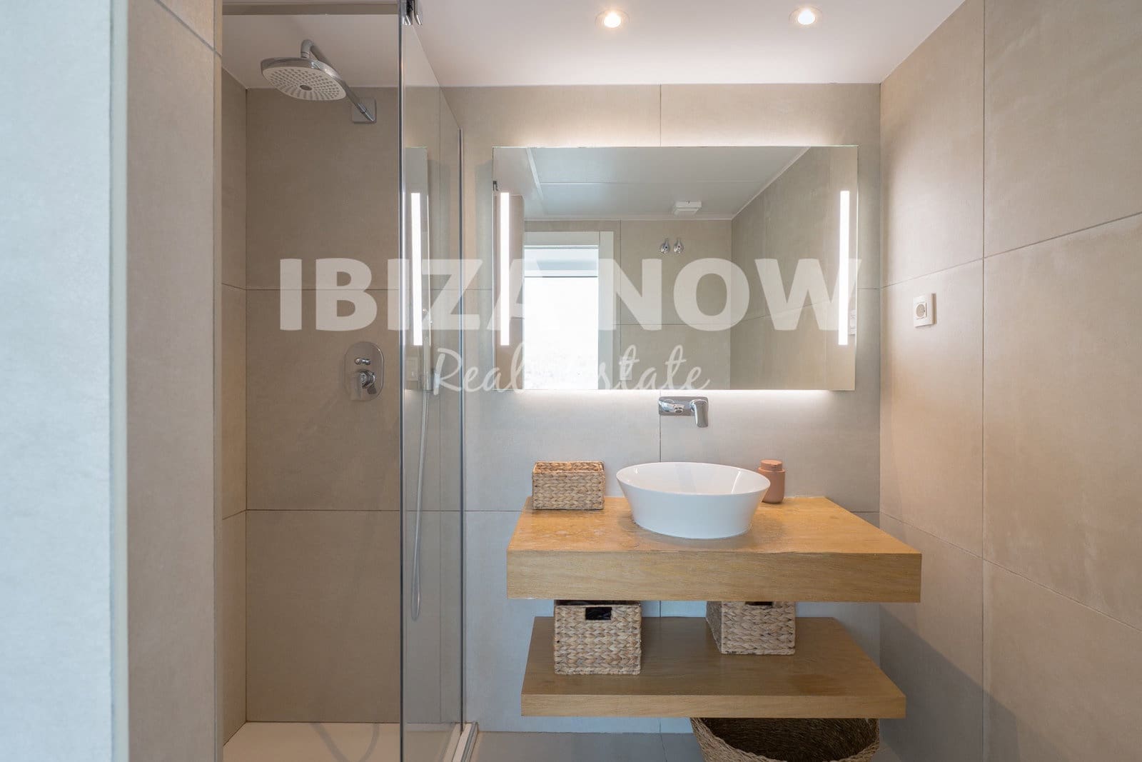 3 bedroom Apartment for sale in San Jose / Sant Josep de Sa Talaia with pool garage - € 1,395,000 (Ref: 9829917)