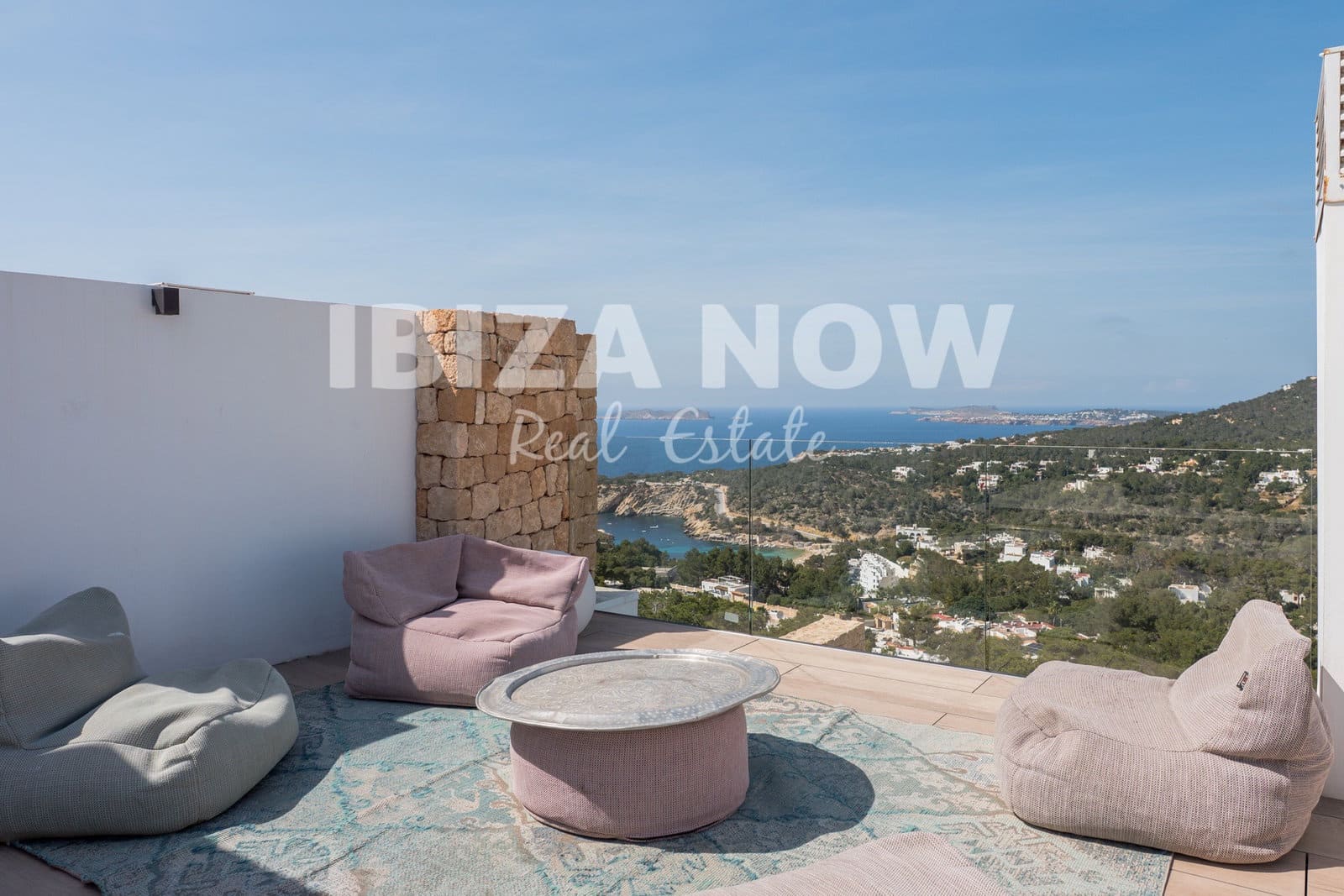 3 bedroom Apartment for sale in San Jose / Sant Josep de Sa Talaia with pool garage - € 1,395,000 (Ref: 9829917)