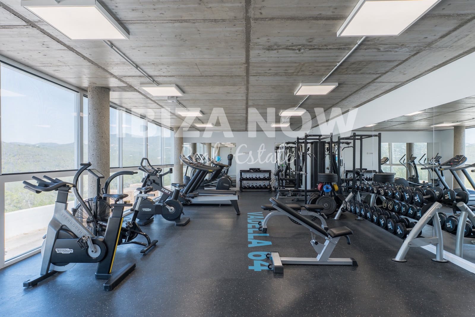 3 bedroom Apartment for sale in San Jose / Sant Josep de Sa Talaia with pool garage - € 1,395,000 (Ref: 9829917)