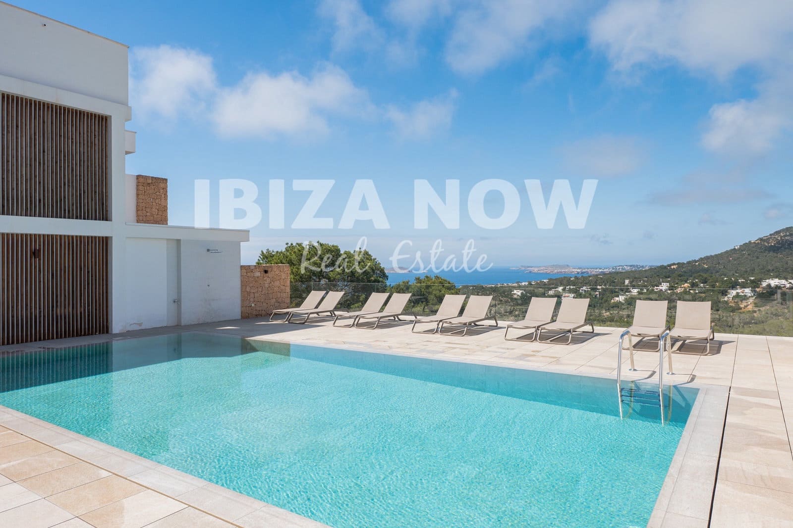 3 bedroom Apartment for sale in San Jose / Sant Josep de Sa Talaia with pool garage - € 1,395,000 (Ref: 9829917)