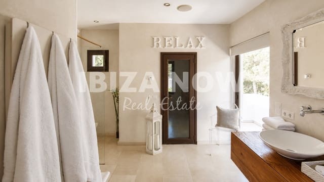 6 slaapkamer Villa te koop in Santa Gertrudis de Fruitera, Santa Eulalia / Santa Eularia met zwembad garage - € 5.750.000 (Ref: 9994683)