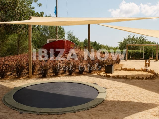 6 slaapkamer Villa te koop in Santa Gertrudis de Fruitera, Santa Eulalia / Santa Eularia met zwembad garage - € 5.750.000 (Ref: 9994683)