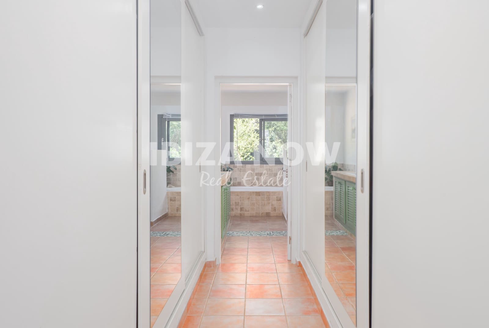 4 sovrum Finca/Hus på landet till salu i Santa Gertrudis de Fruitera med pool garage - 2 750 000 € (Ref: 9994690)