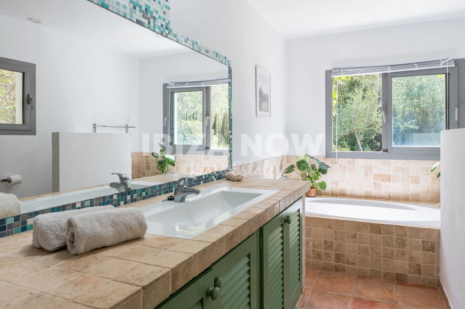 4 sovrum Finca/Hus på landet till salu i Santa Gertrudis de Fruitera med pool garage - 2 750 000 € (Ref: 9994690)