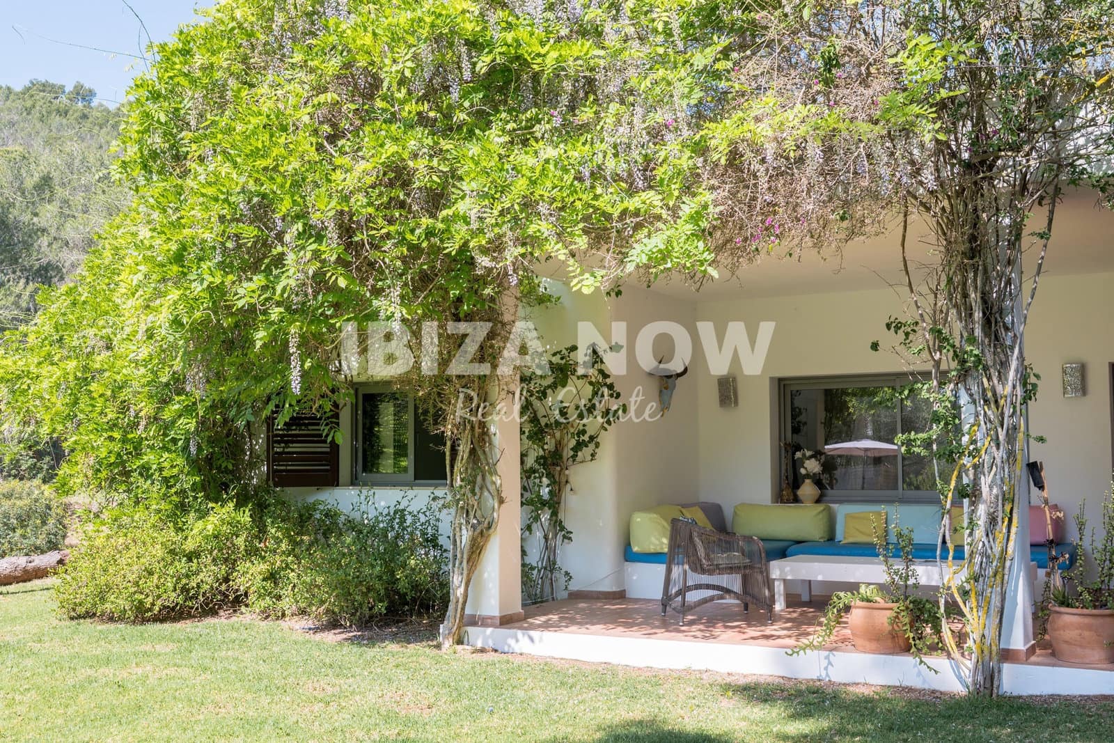 4 chambre Finca/Maison de Campagne à vendre à Santa Gertrudis de Fruitera avec piscine garage - 2 750 000 € (Ref: 9994690)
