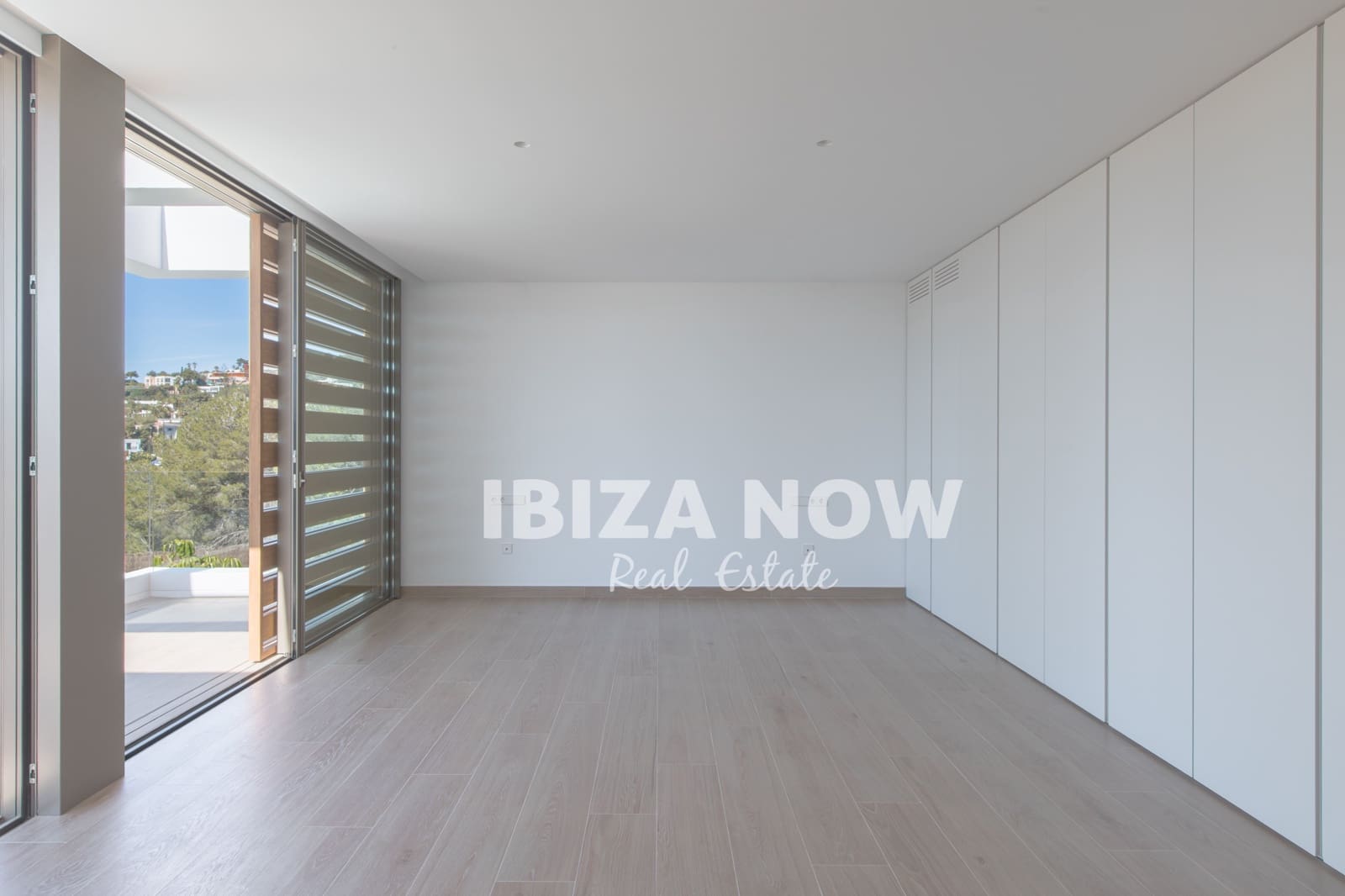 4 slaapkamer Villa te koop in Nuestra Senora de Jesus met zwembad garage - € 5.650.000 (Ref: 9996075)