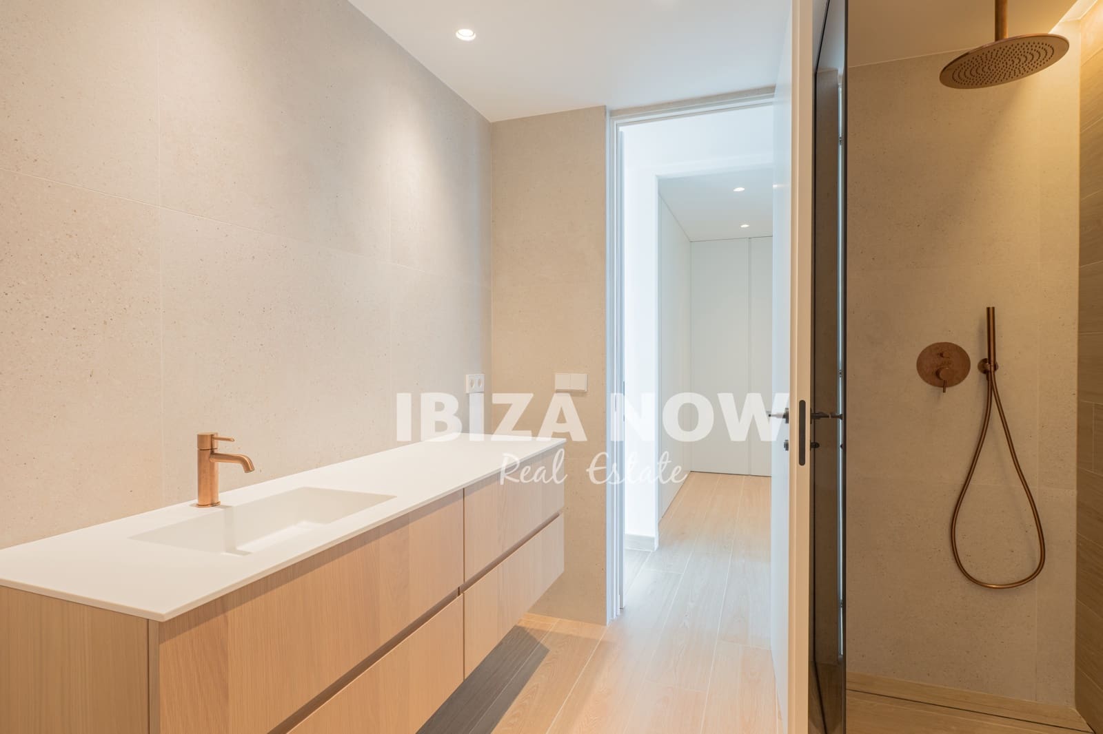 4 slaapkamer Villa te koop in Nuestra Senora de Jesus met zwembad garage - € 5.650.000 (Ref: 9996075)