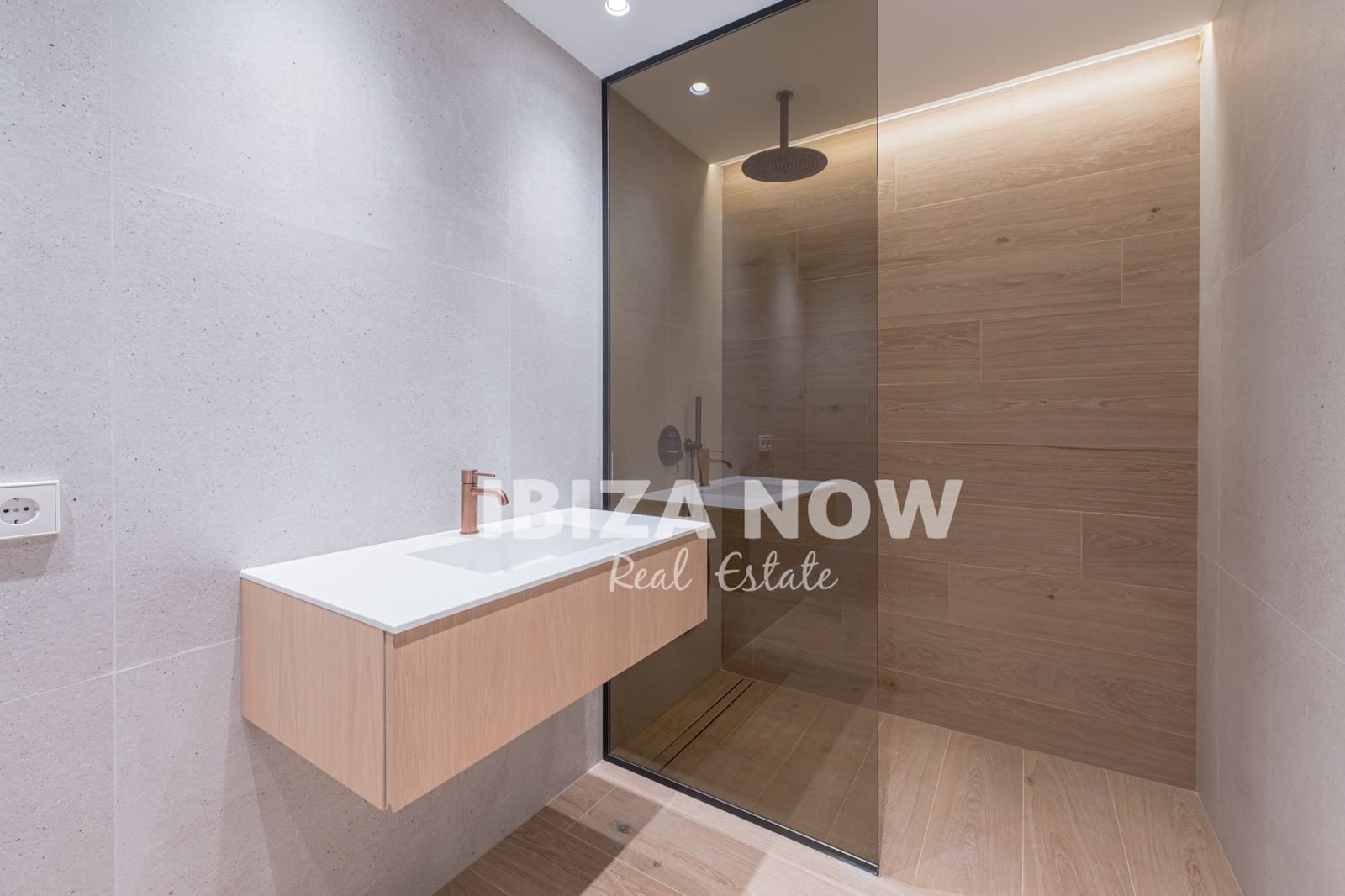 4 slaapkamer Villa te koop in Nuestra Senora de Jesus met zwembad garage - € 5.650.000 (Ref: 9996075)