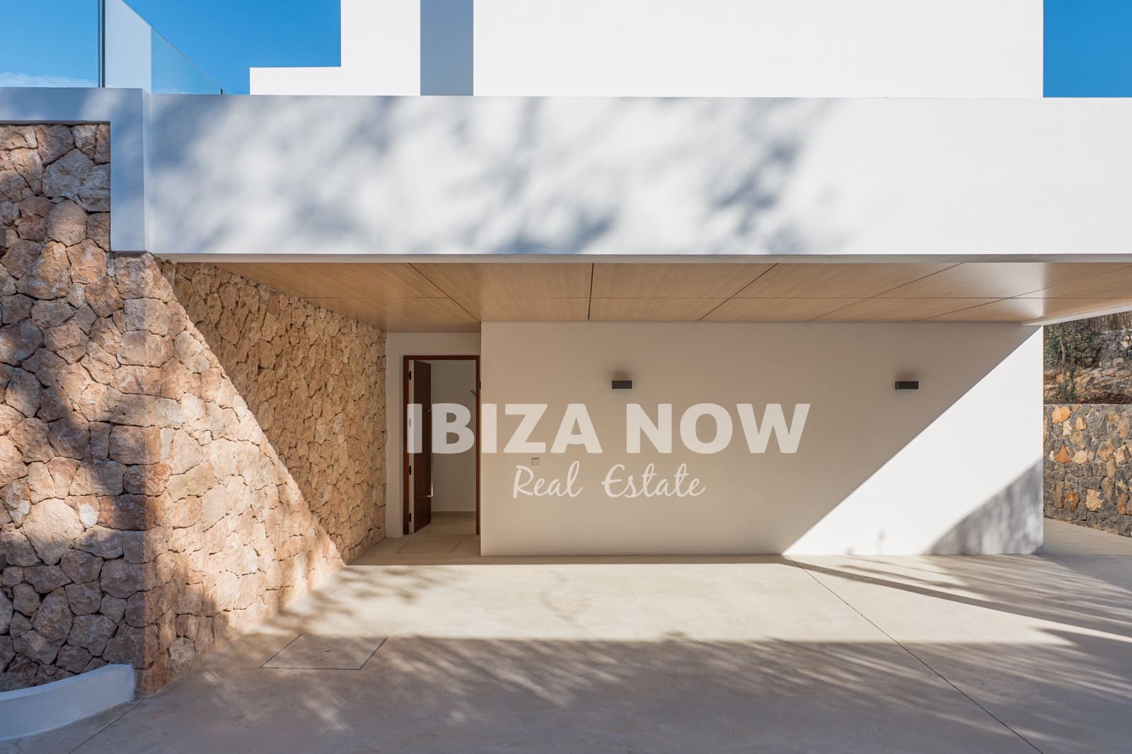 4 slaapkamer Villa te koop in Nuestra Senora de Jesus met zwembad garage - € 5.650.000 (Ref: 9996075)