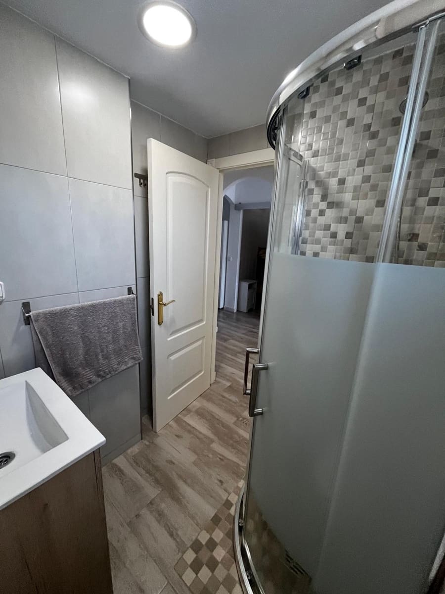 Piso de 2 habitaciones en La Manga del Mar Menor en venta con piscina garaje - 189.000 € (Ref: 10017526)