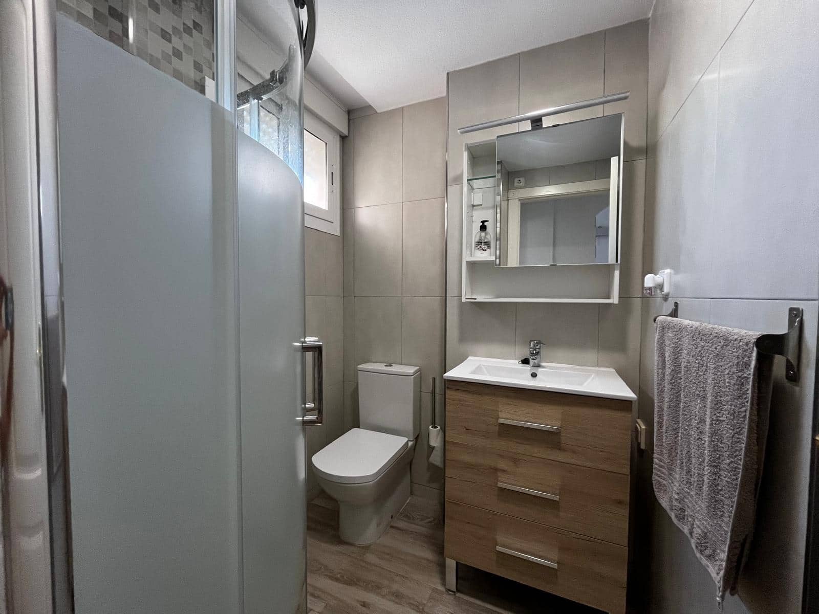 Piso de 2 habitaciones en La Manga del Mar Menor en venta con piscina garaje - 189.000 € (Ref: 10017526)