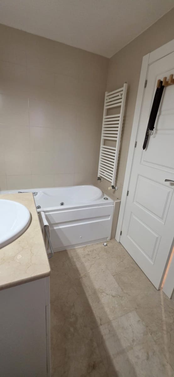 Apartamento de 2 habitaciones en El Valle Golf Resort en venta con piscina - 239.000 € (Ref: 10047330)
