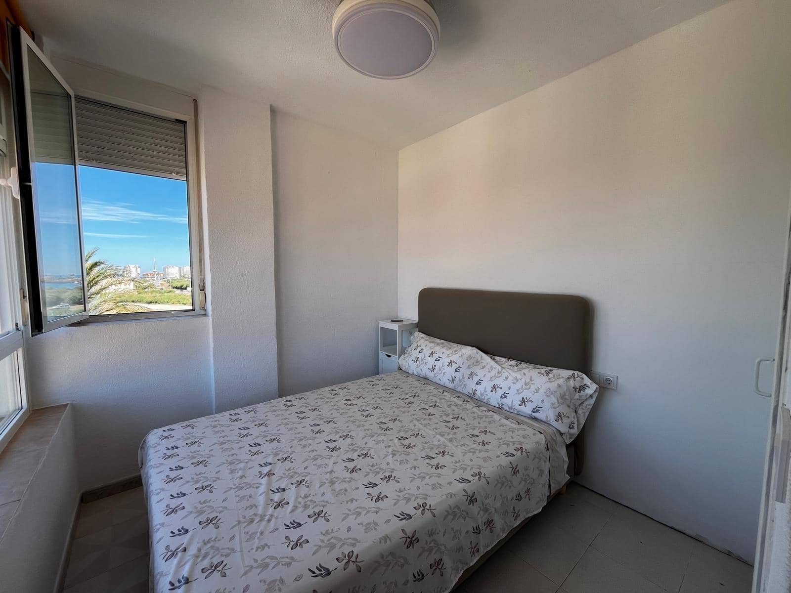 2 makuuhuone Huoneisto myytävänä paikassa La Manga del Mar Menor mukana uima-altaan 
autotalli - 170 000 € (Ref: 10115879)