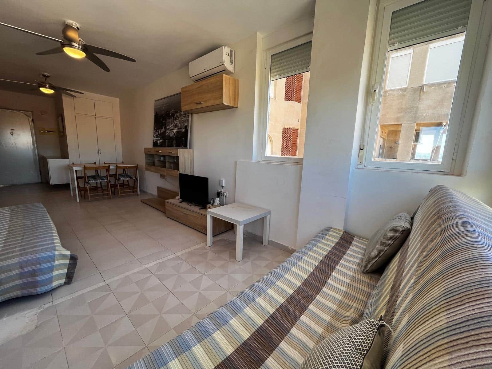 2 makuuhuone Huoneisto myytävänä paikassa La Manga del Mar Menor mukana uima-altaan 
autotalli - 170 000 € (Ref: 10115879)