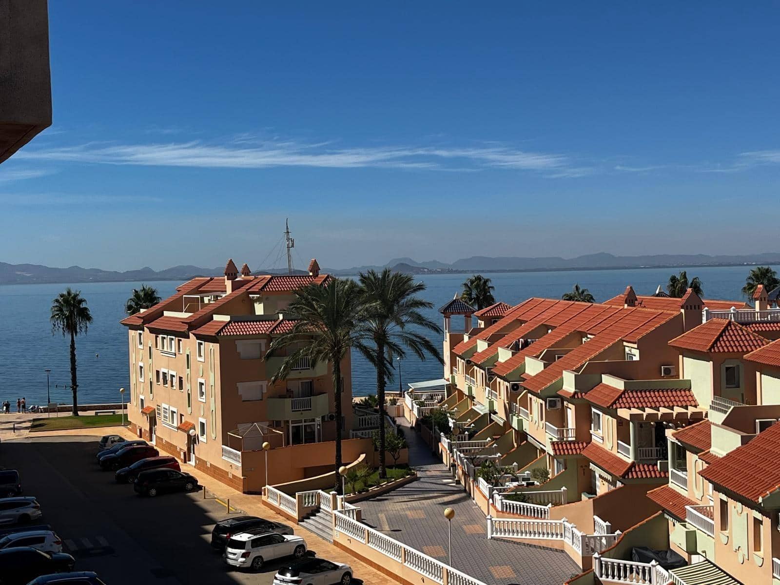 2 makuuhuone Huoneisto myytävänä paikassa La Manga del Mar Menor mukana uima-altaan 
autotalli - 170 000 € (Ref: 10115879)