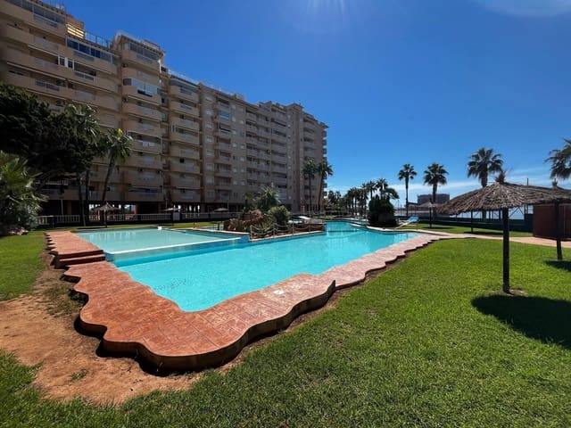 2 makuuhuone Huoneisto myytävänä paikassa La Manga del Mar Menor mukana uima-altaan 
autotalli - 170 000 € (Ref: 10115879)
