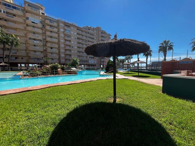 2 makuuhuone Huoneisto myytävänä paikassa La Manga del Mar Menor mukana uima-altaan 
autotalli - 170 000 € (Ref: 10115879)