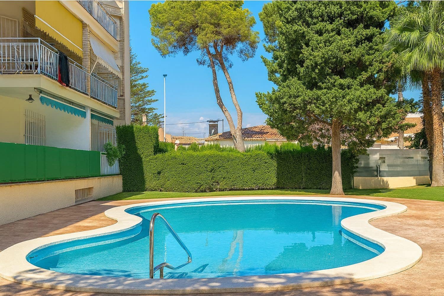 3 bedroom Flat for sale in Santiago de la Ribera with pool garage - € 225,000 (Ref: 9747853)