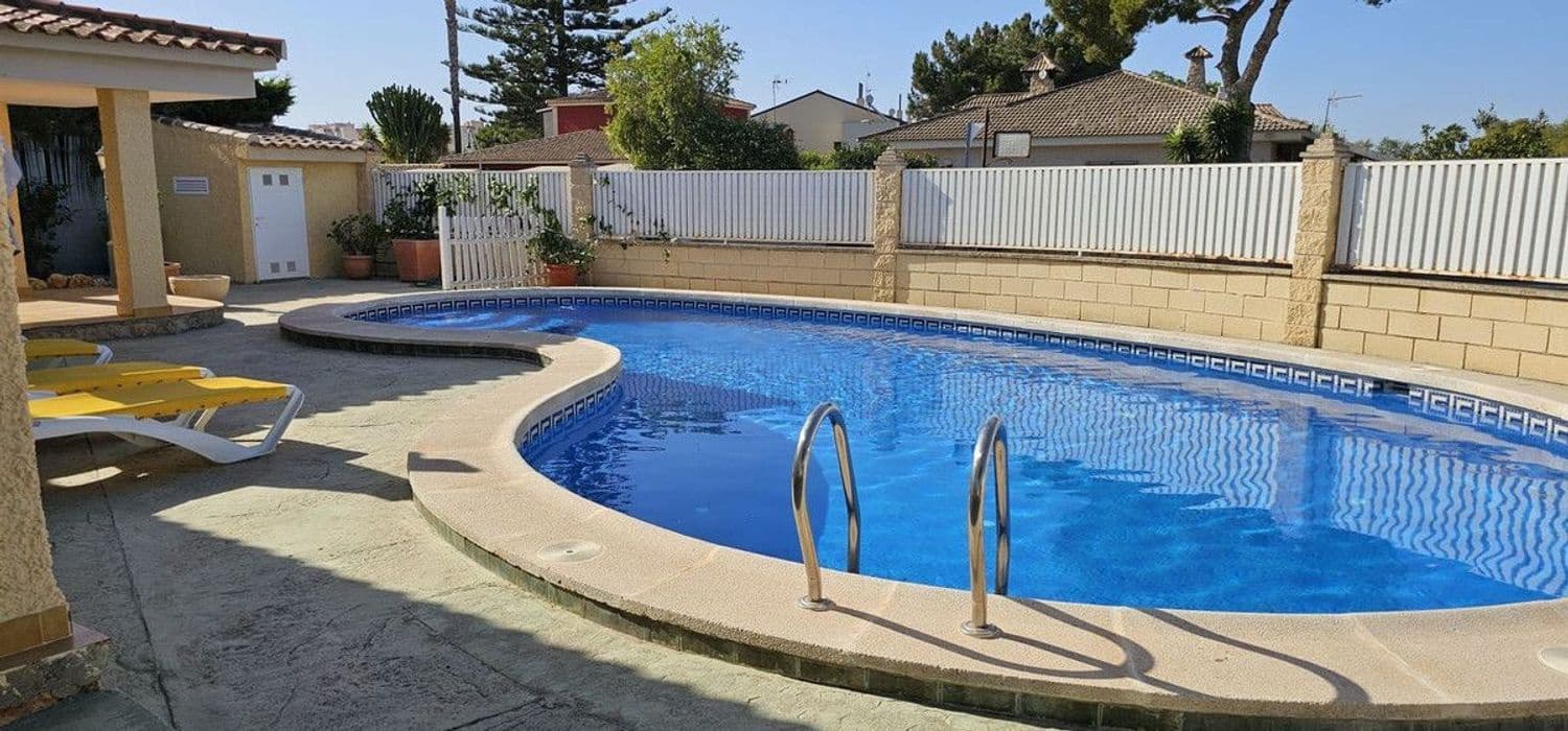 5 makuuhuone Huvila myytävänä paikassa Campoamor - 779 000 € (Ref: 9747861)