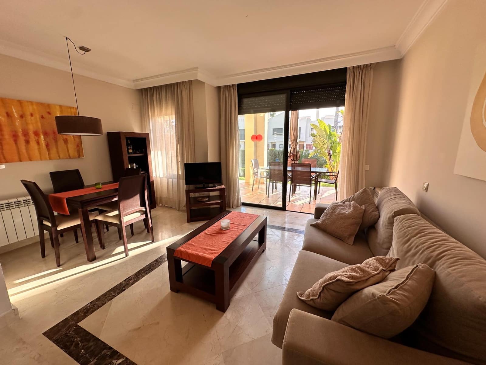 2 slaapkamer Rijtjeshuis te koop in Roda met garage - € 208.000 (Ref: 9807925)