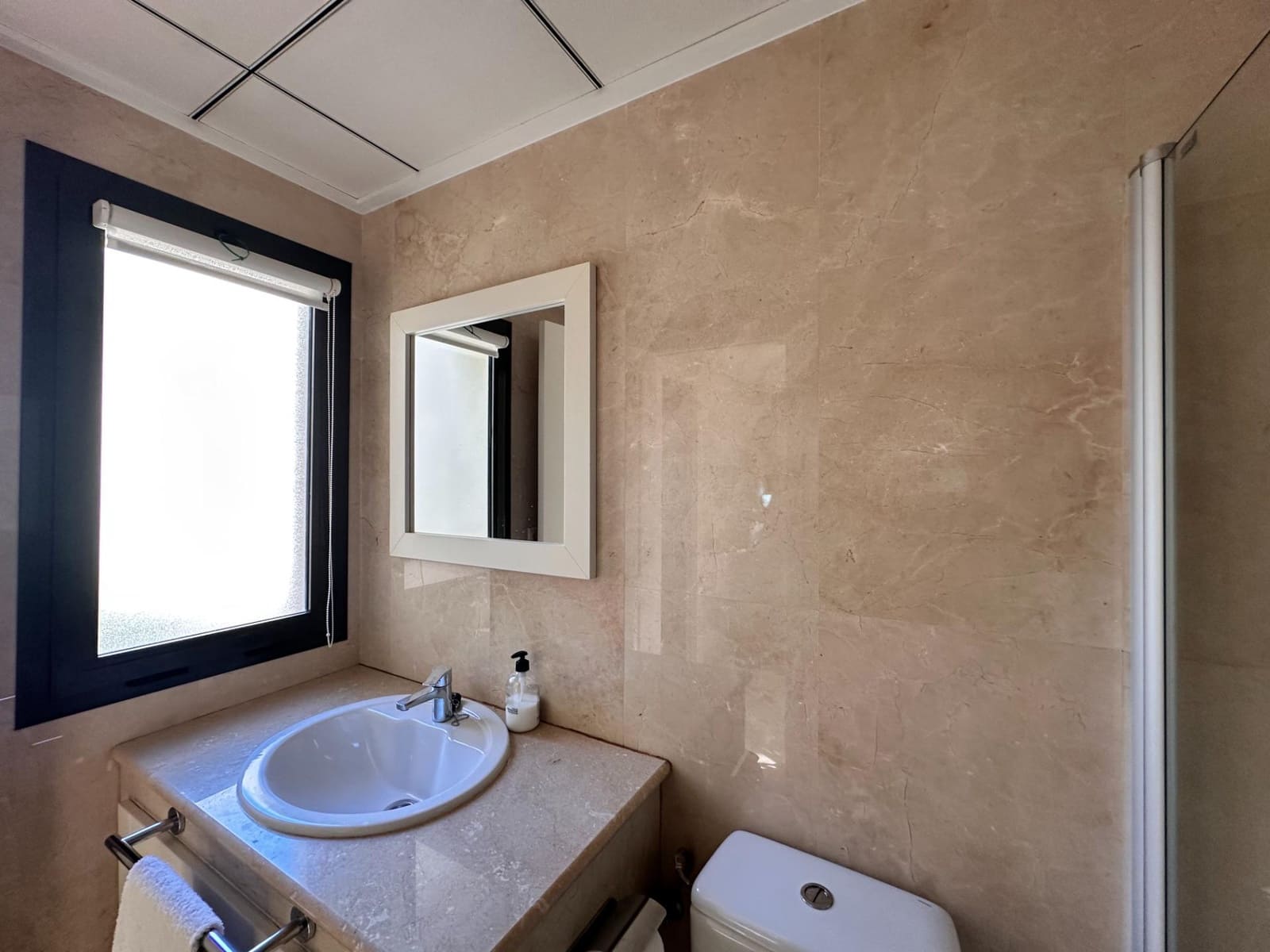 2 slaapkamer Rijtjeshuis te koop in Roda met garage - € 208.000 (Ref: 9807925)