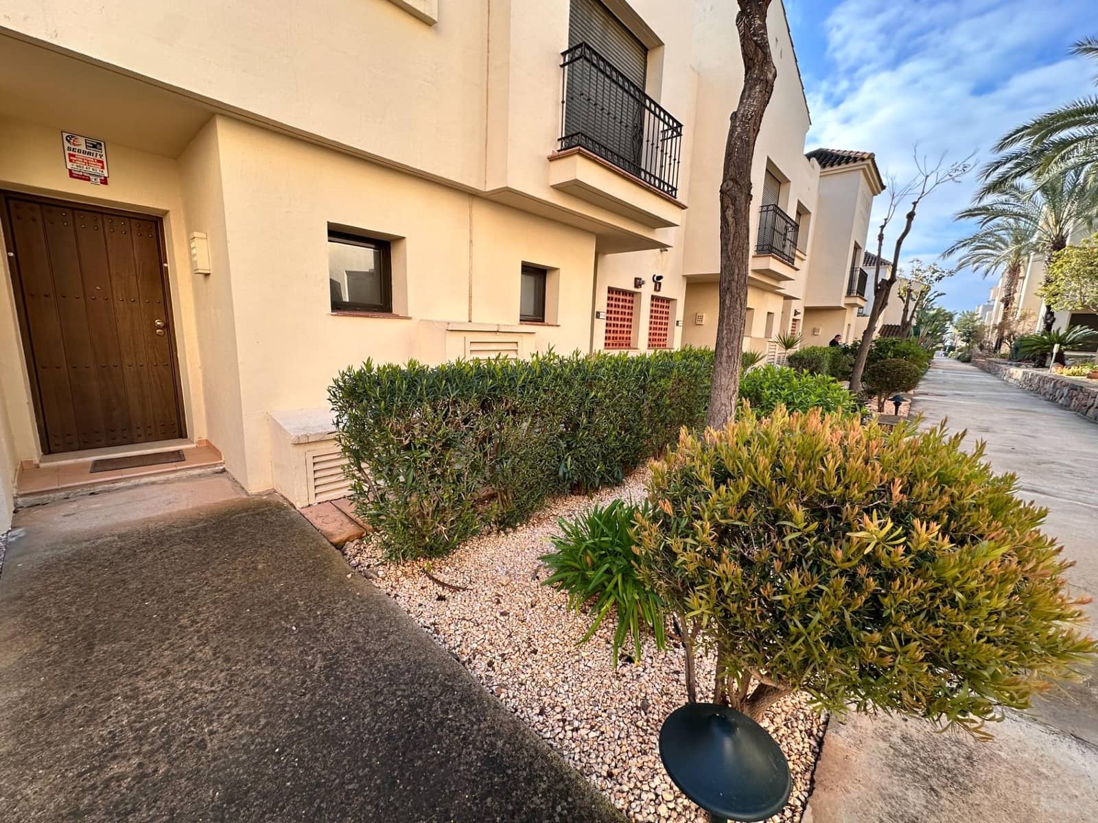 2 slaapkamer Rijtjeshuis te koop in Roda met garage - € 208.000 (Ref: 9807925)