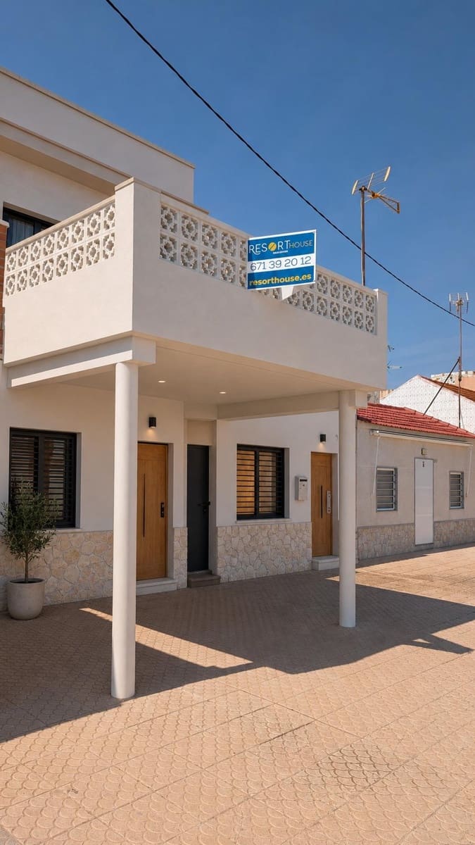 6 bedroom Terraced Villa for sale in Los Nietos - € 100,000 (Ref: 9876374)