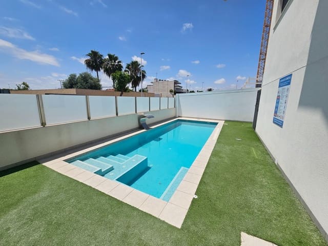 2 bedroom Bungalow for sale in San Pedro del Pinatar with pool - € 238,000 (Ref: 9896296)