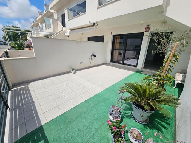 2 bedroom Bungalow for sale in San Pedro del Pinatar with pool - € 238,000 (Ref: 9896296)