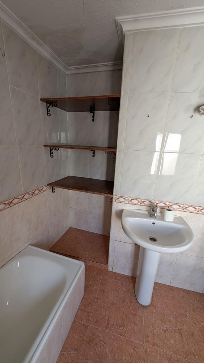 3 bedroom Finca/Country House for sale in El Mirador - € 126,000 (Ref: 9899149)