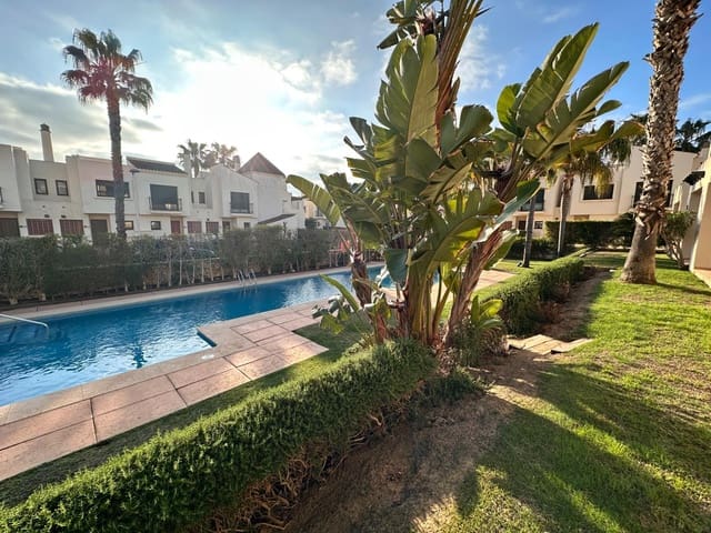 2 Zimmer Reihenhaus zu verkaufen in Roda, San Javier mit Garage - 208.000 € (Ref: 9911007)