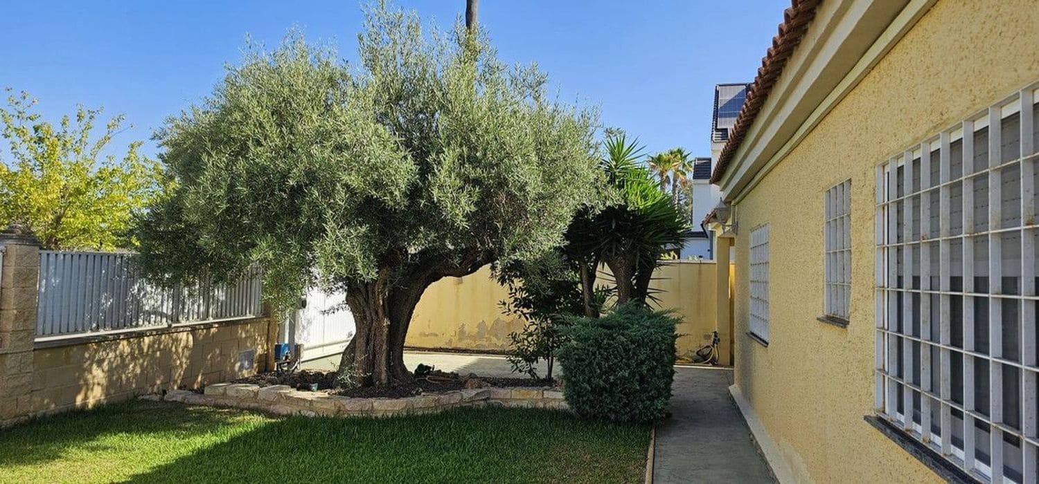 5 Zimmer Villa zu verkaufen in Campoamor mit Pool - 739.000 € (Ref: 9911008)