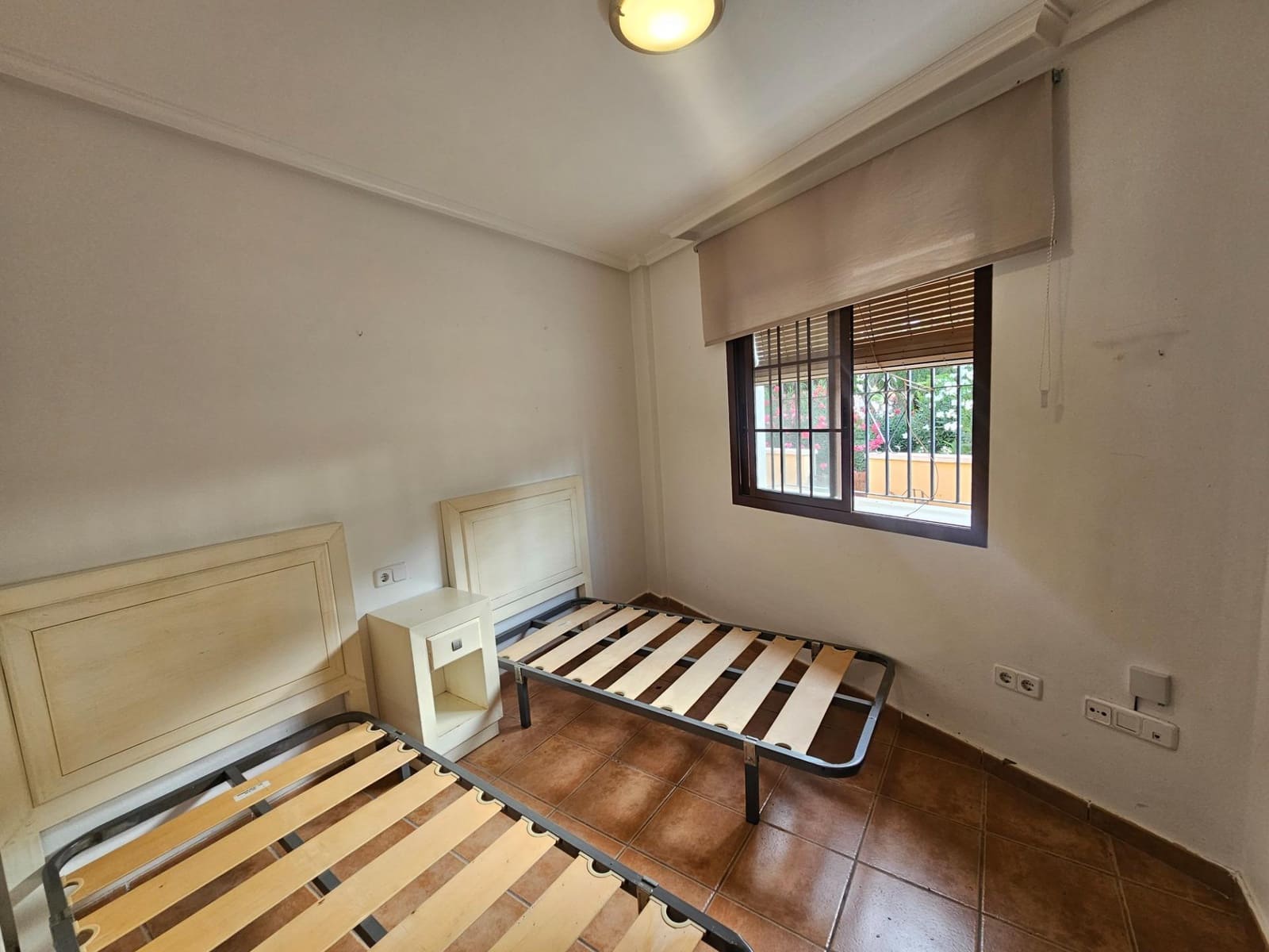 Bungalow de 2 habitaciones en Roda en venta con piscina - 178.000 € (Ref: 9915788)