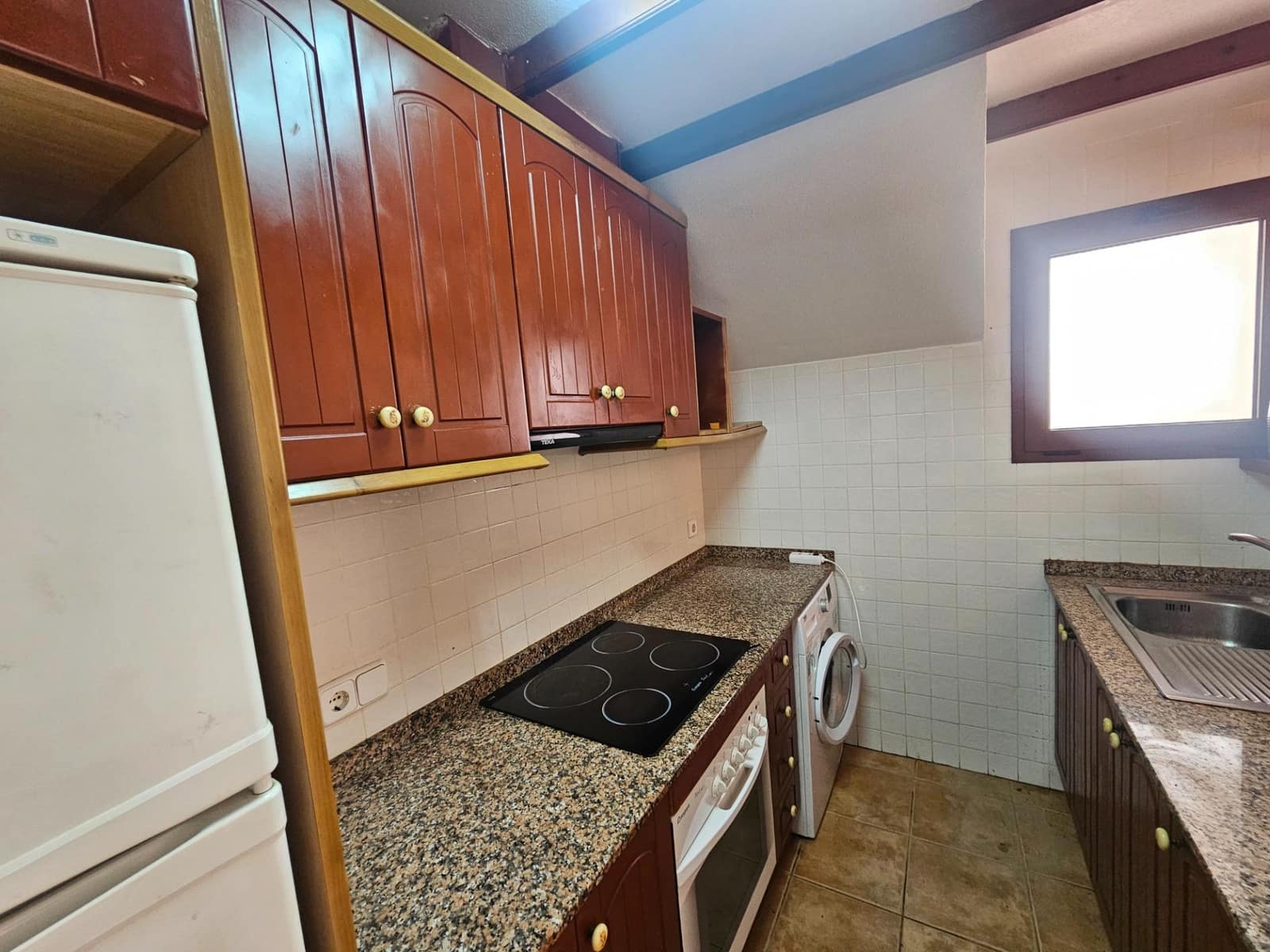 Bungalow de 2 habitaciones en Roda en venta con piscina - 178.000 € (Ref: 9915788)