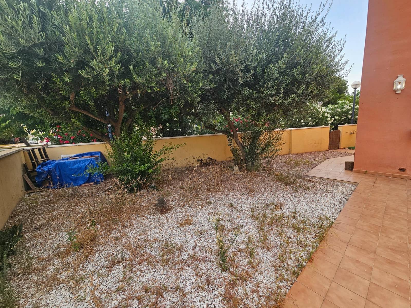 Bungalow de 2 habitaciones en Roda en venta con piscina - 178.000 € (Ref: 9915788)