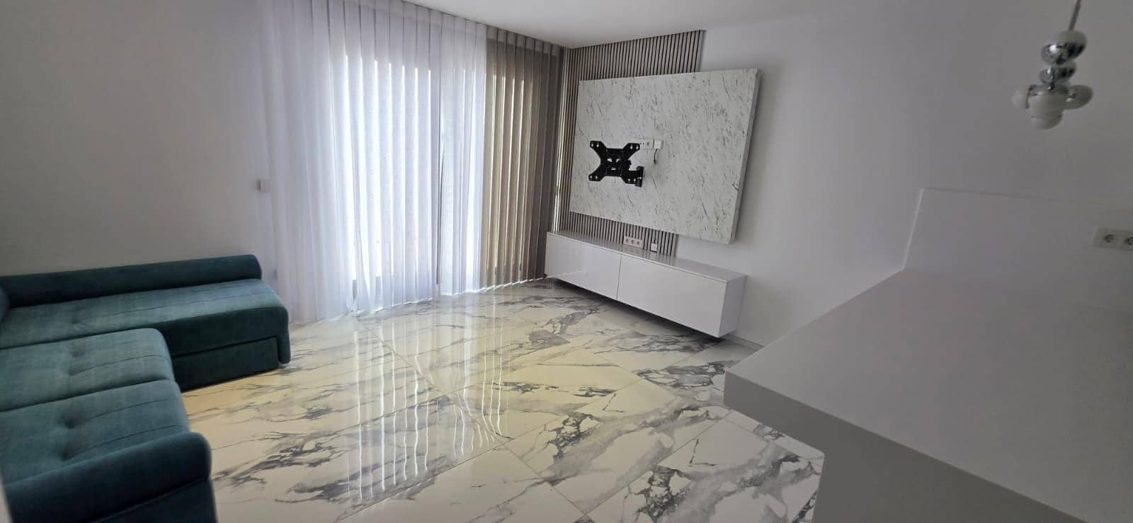 5 bedroom Villa for sale in Torrevieja with pool garage - € 1,600,000 (Ref: 9936367)