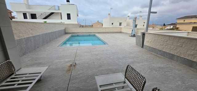 Chalet de 5 habitaciones en Torrevieja en venta con piscina garaje - 1.600.000 € (Ref: 9936367)