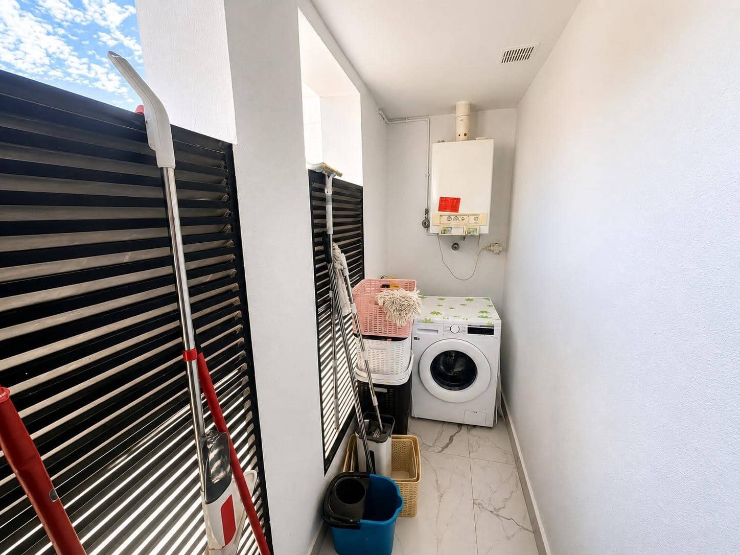 3 makuuhuone Huoneisto myytävänä paikassa La Torre Golf Resort mukana uima-altaan 
autotalli - 189 900 € (Ref: 9966629)