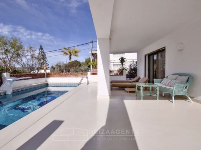 3 slaapkamer Villa te koop in Nuestra Señora de Jesus, Santa Eulalia / Santa Eularia met zwembad - € 2.450.000 (Ref: 10064035)