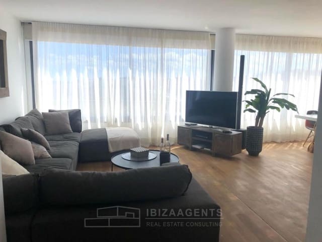 2 slaapkamer Appartement te koop in Ibiza dorp met garage - € 1.260.000 (Ref: 10115606)