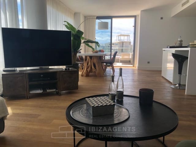 2 slaapkamer Appartement te koop in Ibiza dorp met garage - € 1.260.000 (Ref: 10115606)