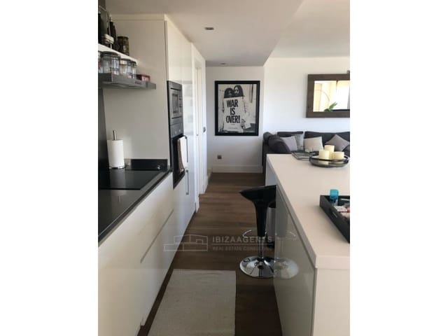 2 slaapkamer Appartement te koop in Ibiza dorp met garage - € 1.260.000 (Ref: 10115606)