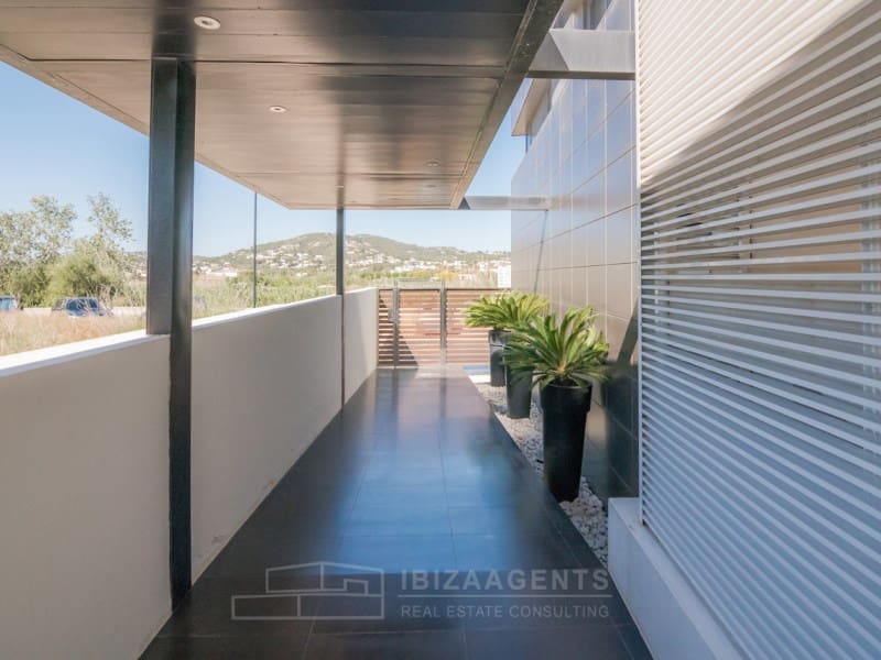 2 slaapkamer Appartement te koop in Ibiza dorp met garage - € 1.260.000 (Ref: 10115606)